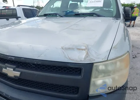 2010 Chevrolet Silverado 1500 Work Truck z USA, uszkodzony, nr VIN 1GCPCPEX8AZ296404